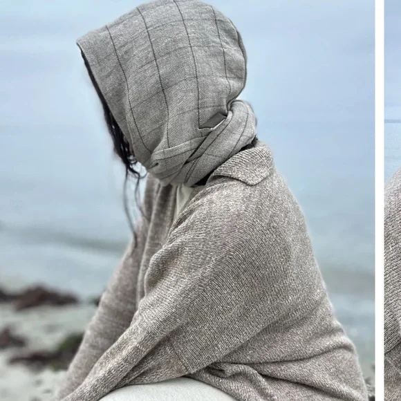 Wool Hood - Picture 3 of 3